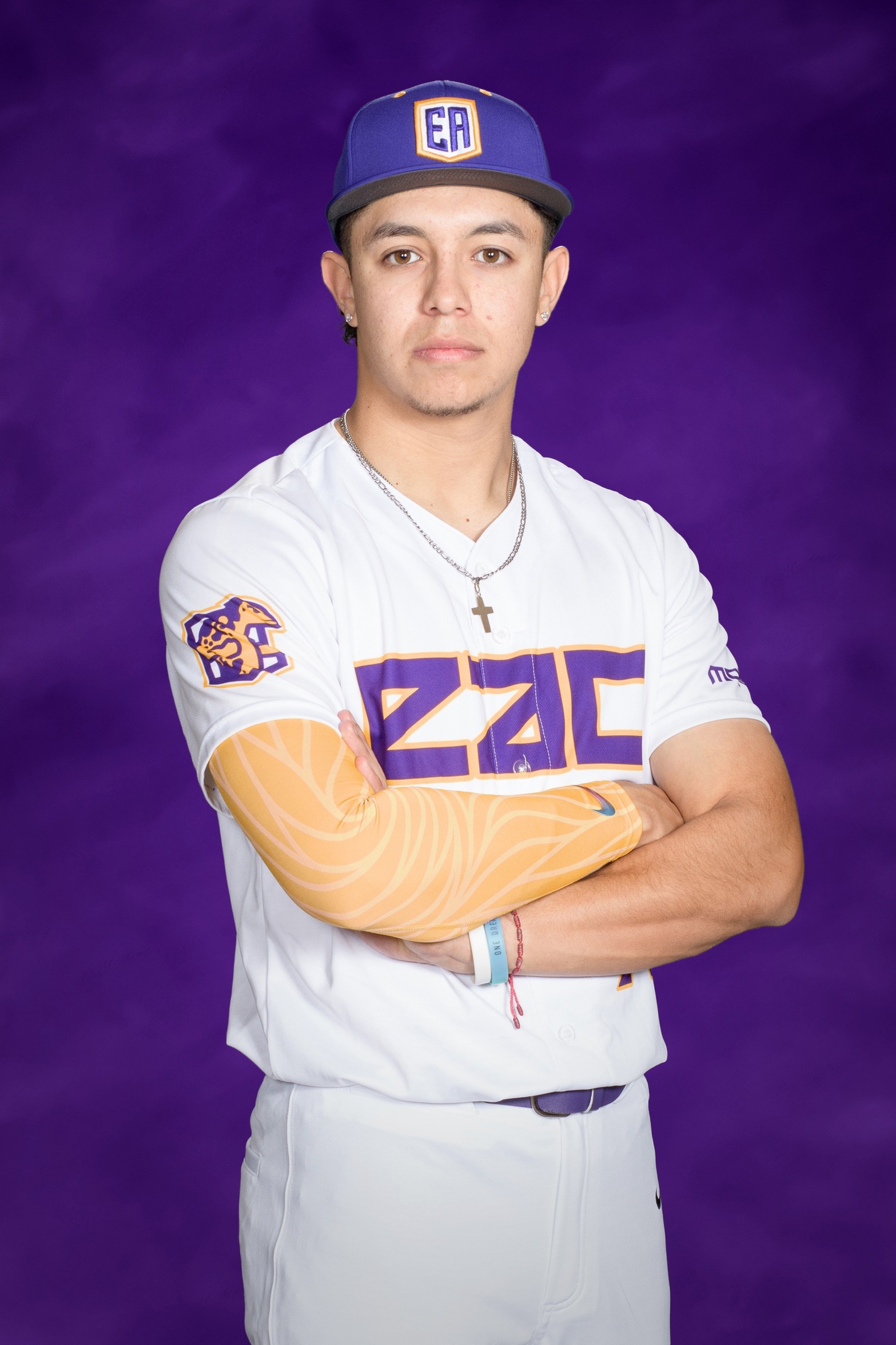 G. Gomez photo thumbnail